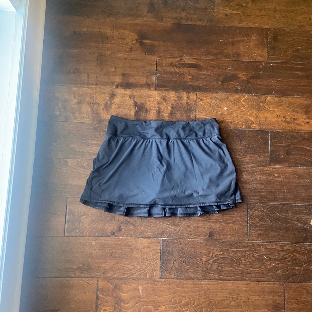 black lululemon skirt size 6